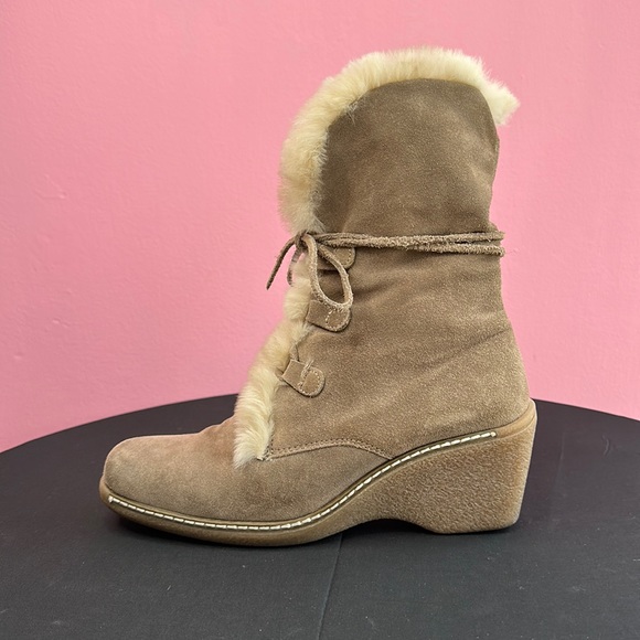 maxine of Canada Shoes Maxine Of Canada Brown Suede Rabbit Fur